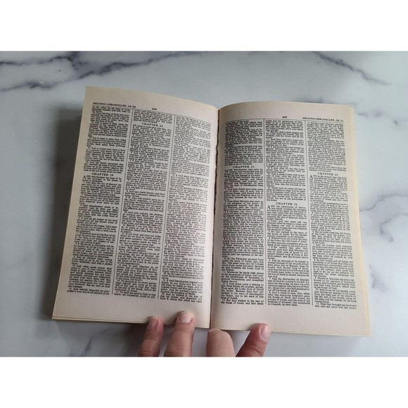 The Holy Bible King James Version - Picture 6 of 10